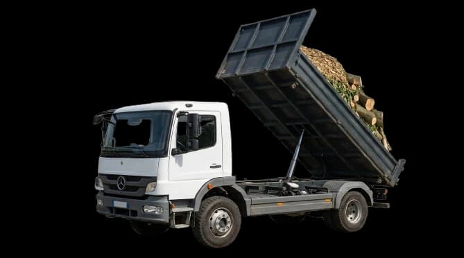 Camion benne pour l'enlèvement des déchets verts